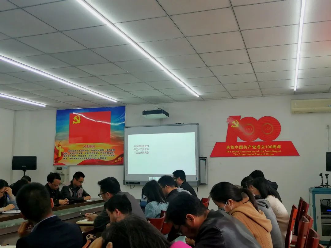 fec9aab2cc460a0361e64d13bc74f58f.jpg